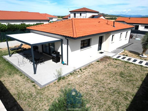 Maison 5 pièce(s) 3 chambre(s) 101 m²