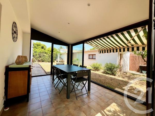 Maison à vendre  7 pièces - 184 m2 LA LONDE LES MAURES - 83