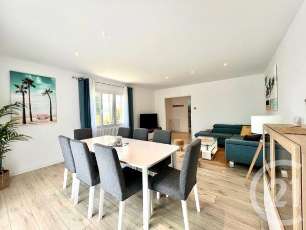 Maison à vendre  7 pièces - 184 m2 LA LONDE LES MAURES - 83