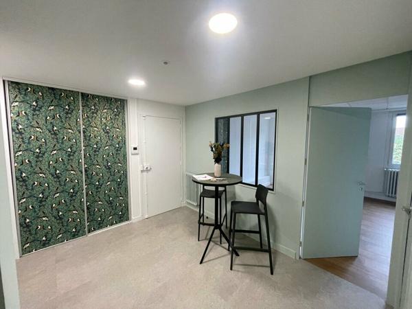 A VENDRE BUREAU 65 m² - CENTRE VILLE LA ROCHE SUR YON
