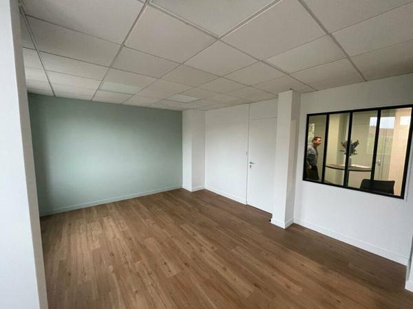 A VENDRE BUREAU 65 m² - CENTRE VILLE LA ROCHE SUR YON