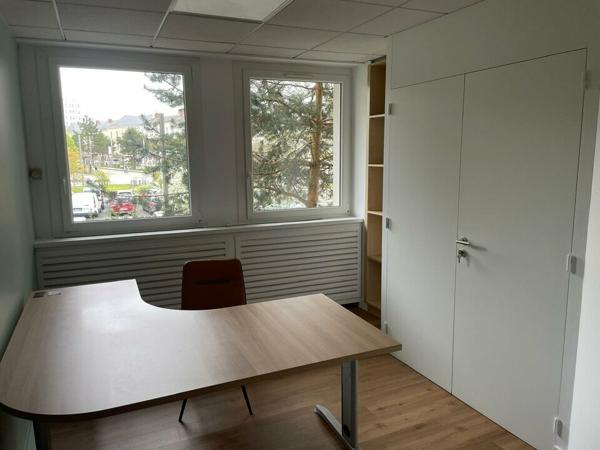 A VENDRE BUREAU 65 m² - CENTRE VILLE LA ROCHE SUR YON