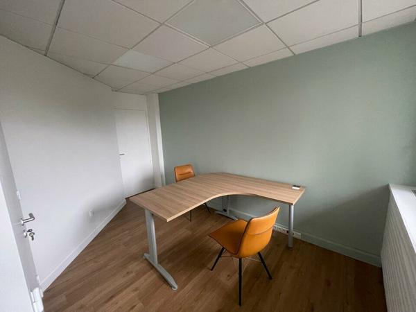 A VENDRE BUREAU 65 m² - CENTRE VILLE LA ROCHE SUR YON