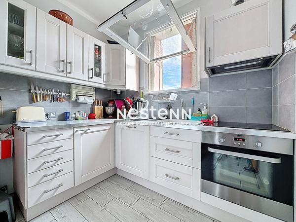 ISSY LES MOULINEAUX - Vente d'une maison en meulière avec jardin