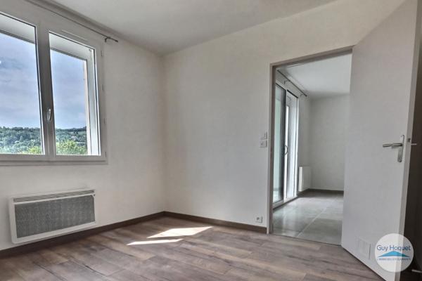 A LOUER - Appartement 4 pièces de 73,12 m² à CREST (26400)