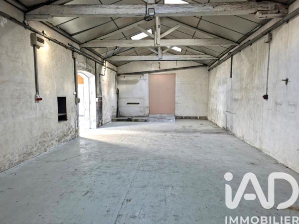 Immeuble à vendre 560 m² Cognac