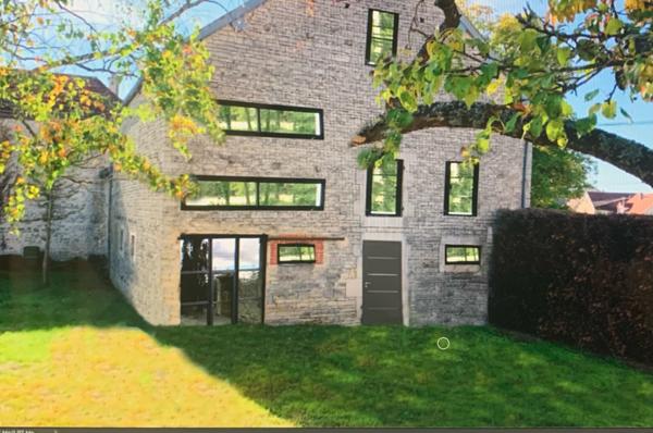 Corps de ferme , proche de CHATILLON SUR SEINE, comprenant une habitation de 80m², une grange et terrain :700m Montliot-et-Courcelles (21400)