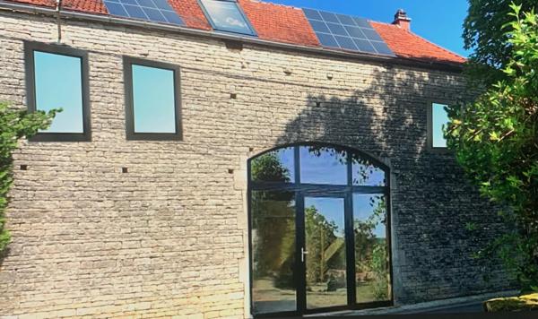 Corps de ferme , proche de CHATILLON SUR SEINE, comprenant une habitation de 80m², une grange et terrain :700m Montliot-et-Courcelles (21400)