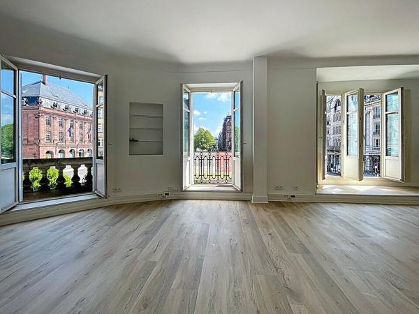 BUREAUX à LOUER de 207 m²