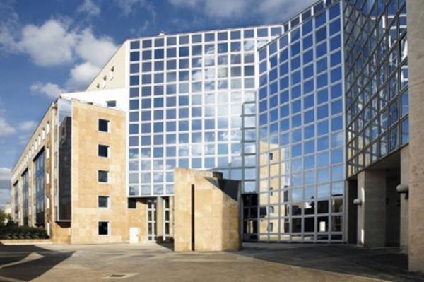 Opportunité de bureaux à louer à Suresnes, face au bois de Boulogne