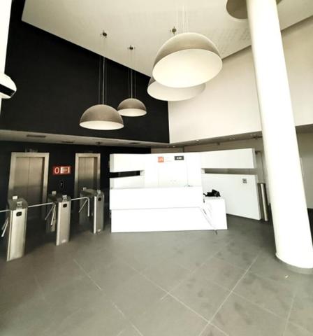 Opportunité de bureaux à louer à Suresnes, face au bois de Boulogne
