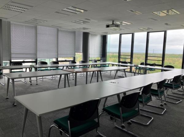 Bureaux à louer à Montigny-le-Bretonneux proche gare et accès autoroute