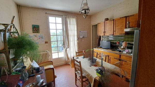 Maison à vendre |  Saint-Médard-de-Guizières |  5 pièces | 135 m²