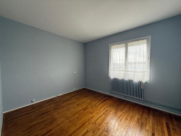 Appartement Perigueux 5 pièce(s) 105.69 m2