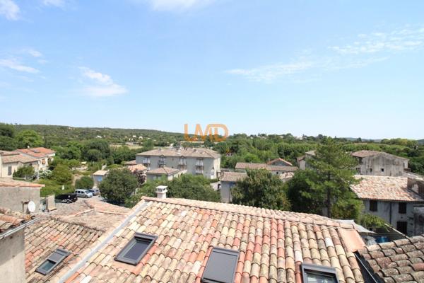 Sauve appartement dans maison de village