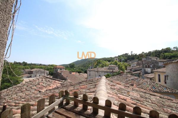 Sauve appartement dans maison de village