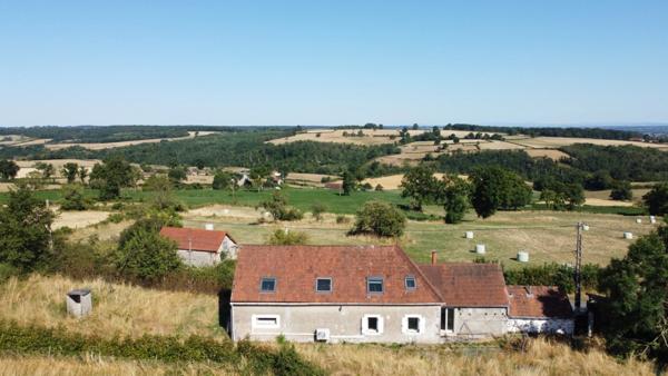 Longère de 178 m², 3 suites parentales, sur 6200 m² de terrain