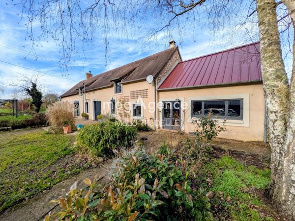 Maison à MEZERAY, 72270 - 5 pièces 166m²