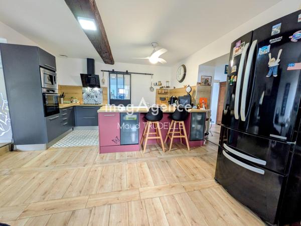 Maison à MEZERAY, 72270 - 5 pièces 166m²