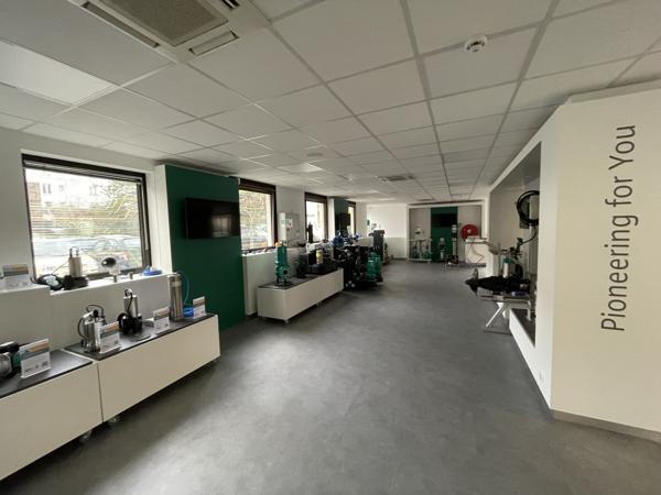 Bureaux à louer à Chatou avec parkings privatifs et accès rapide transports