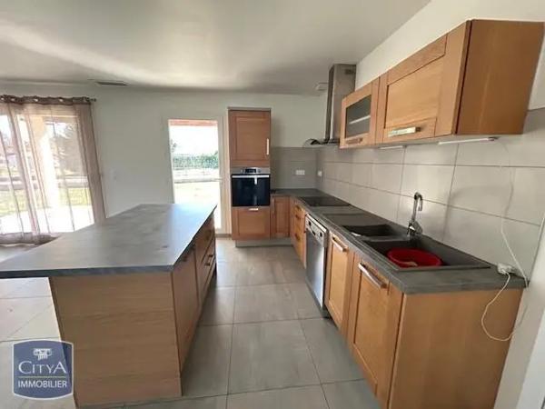 Maison à louer 4 pièces 116m²