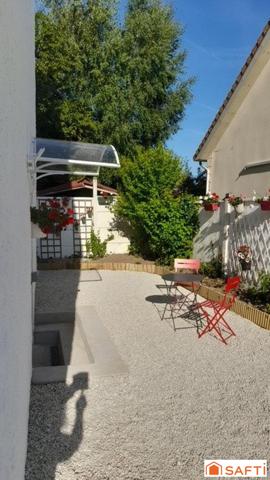 Appartement T2 - 52 m2 en RDJ/1 étage - 80 m2 jardin - entièrement rénové - RER C