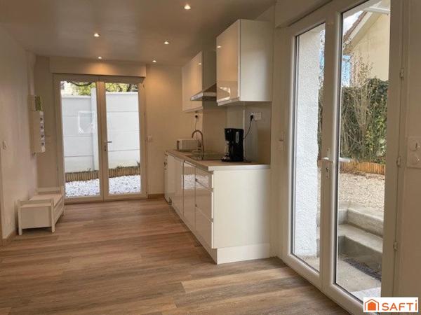 Appartement T2 - 52 m2 en RDJ/1 étage - 80 m2 jardin - entièrement rénové - RER C