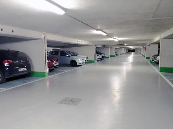 Bureaux rénovés et lumineux à louer à Rueil-Malmaison – Proximité RER A – Quartier dynamique