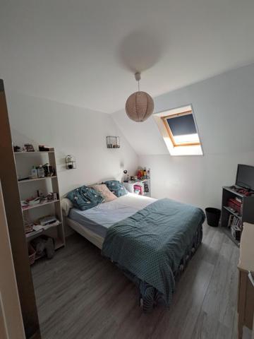 maison située dans un quartier très agréable .