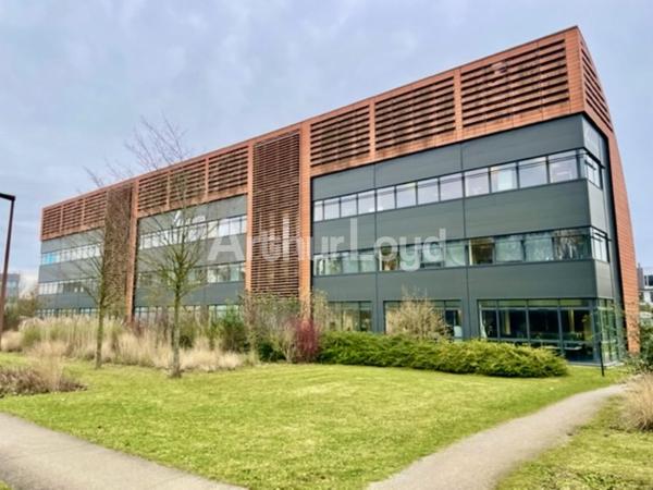 Bureaux à louer à Villeneuve d'Ascq - Immeuble indépendant sécurisé - Espaces modulables et parkings