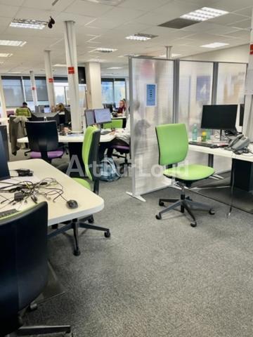 Bureaux à louer à Villeneuve d'Ascq - Immeuble indépendant sécurisé - Espaces modulables et parkings