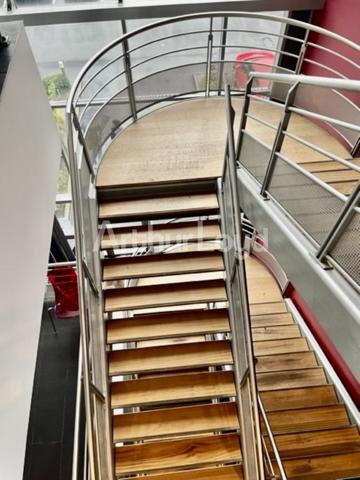 Bureaux à louer à Villeneuve d'Ascq - Immeuble indépendant sécurisé - Espaces modulables et parkings