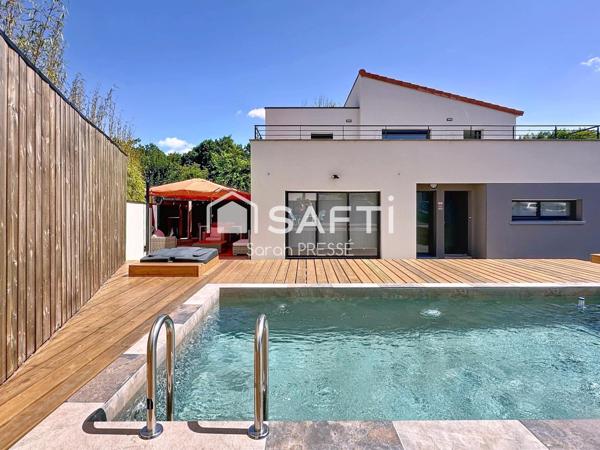 Maison 4 chambres et 1 bureau - Terrain 469 m2