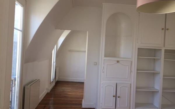 Appartement à louer    2 pièces • 39,50 m2 Paris 15