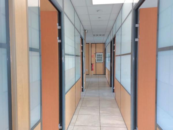 Bureaux à louer - Les Playes / La Milone - Six-Fours