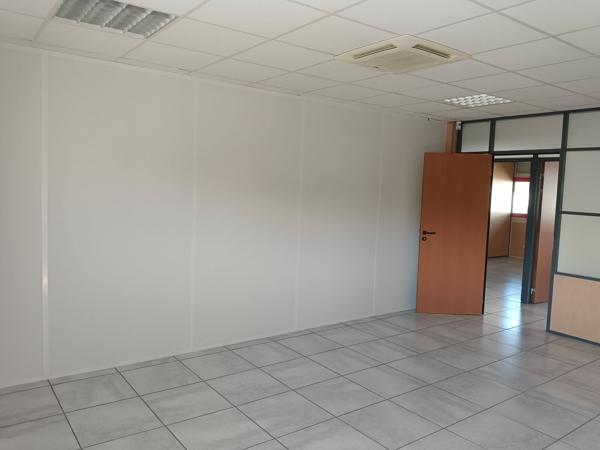Bureaux à louer - Les Playes / La Milone - Six-Fours