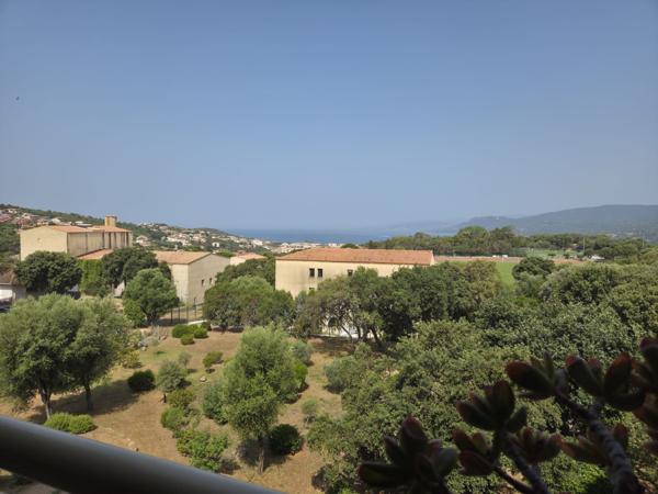 Propriano – T3 traversant de 73 m² avec terrasse vue mer Propriano (20110)