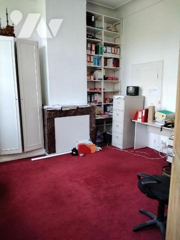 Maison DU XVIIéme siécle (inscrit à l'ismh) sur la commune de VALENCIENNES sur 408,64m² avec ga...