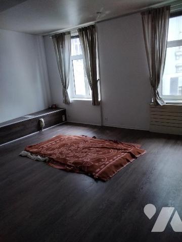 Maison DU XVIIéme siécle (inscrit à l'ismh) sur la commune de VALENCIENNES sur 408,64m² avec ga...