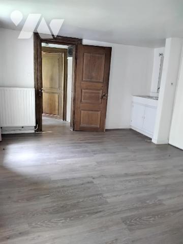 Maison DU XVIIéme siécle (inscrit à l'ismh) sur la commune de VALENCIENNES sur 408,64m² avec ga...