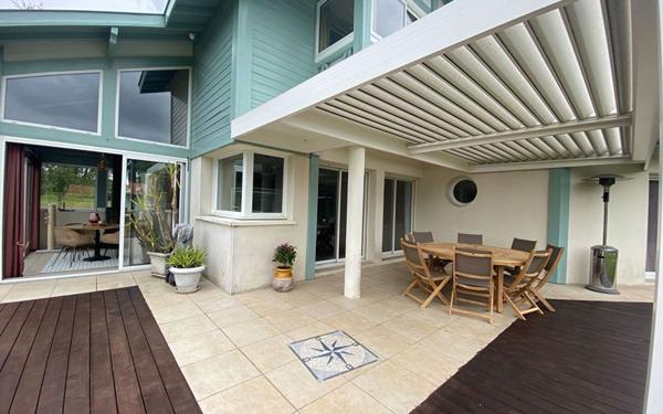 Maison à vendre    6 pièces •  Rivière-Saas-et-Gourby