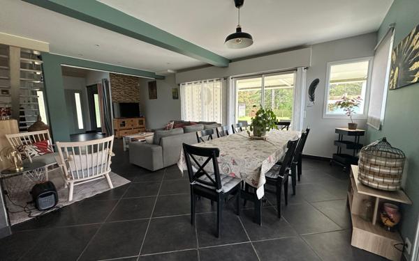 Maison à vendre    6 pièces •  Rivière-Saas-et-Gourby