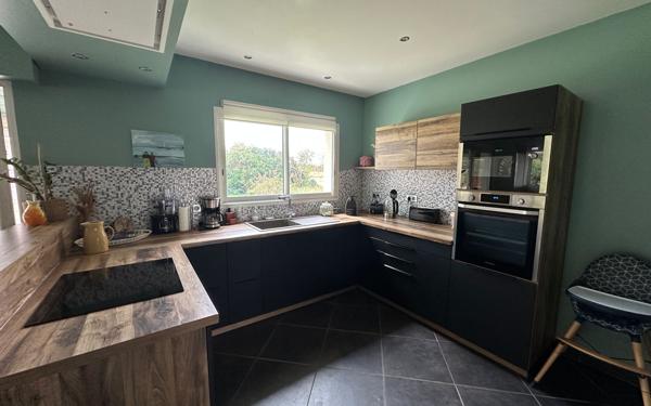 Maison à vendre    6 pièces •  Rivière-Saas-et-Gourby