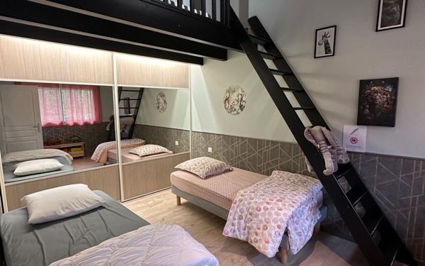 Maison à vendre    6 pièces •  Rivière-Saas-et-Gourby