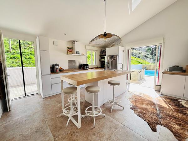 BIEN D’EXCEPTION - Maison familiale et/ou gîtes sur parcelle constructible