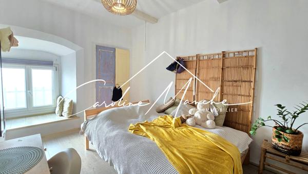 Charmante maison de ville T4 + garage à Eyguières