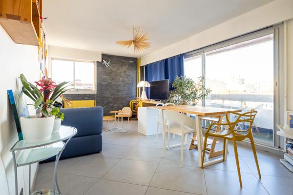 VISITE VIRTUELLE DISPONIBLE SUR DEMANDE – T3 de 74 m² lumineux avec balcon et vue dégagée – Les Chartreux, Marseille 4ᵉ