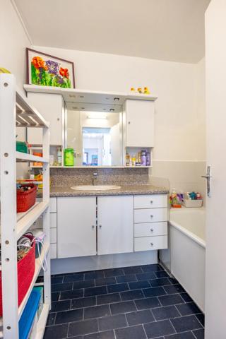 VISITE VIRTUELLE DISPONIBLE SUR DEMANDE – T3 de 74 m² lumineux avec balcon et vue dégagée – Les Chartreux, Marseille 4ᵉ