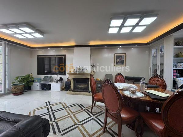 Vente
                Maison97,28 m² - 4 Pièces -
                    CERGY (95800)