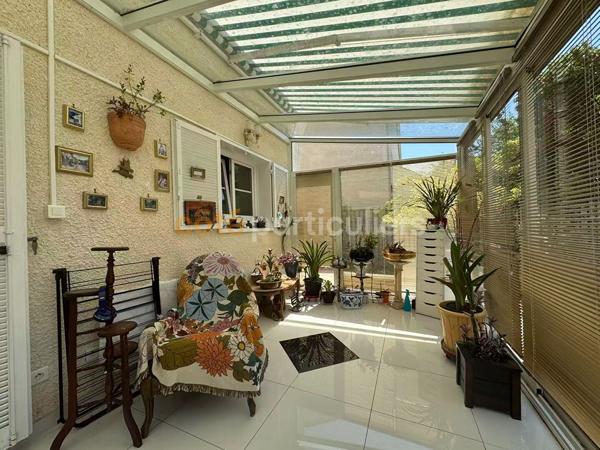 Vente
                Maison97,28 m² - 4 Pièces -
                    CERGY (95800)